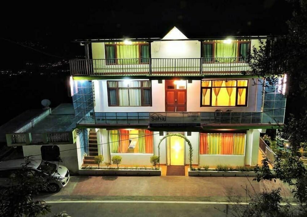 Фото Sahaj Hotel