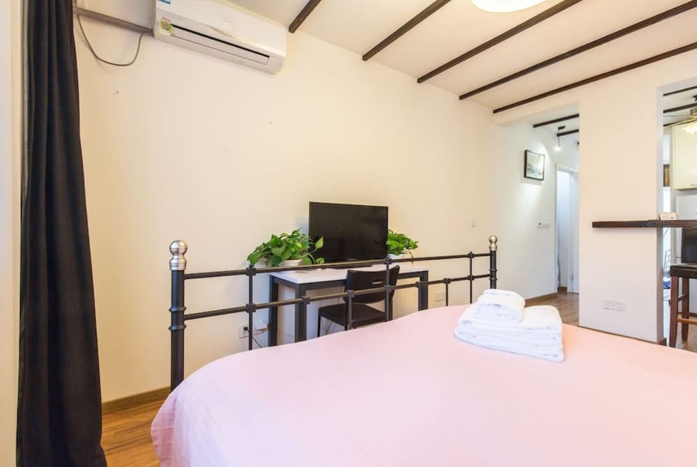 Фото Shanghai Yanshe Huashan Road Branch