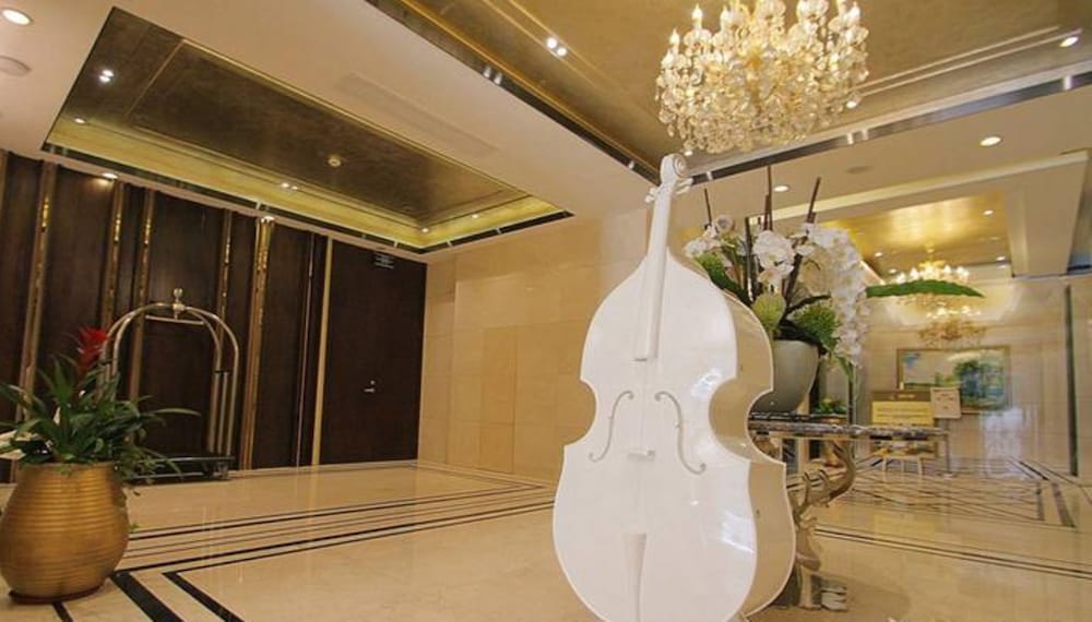 Фото Shine Apartment