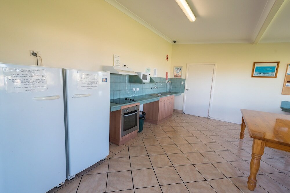 Фото Edithburgh Caravan Park