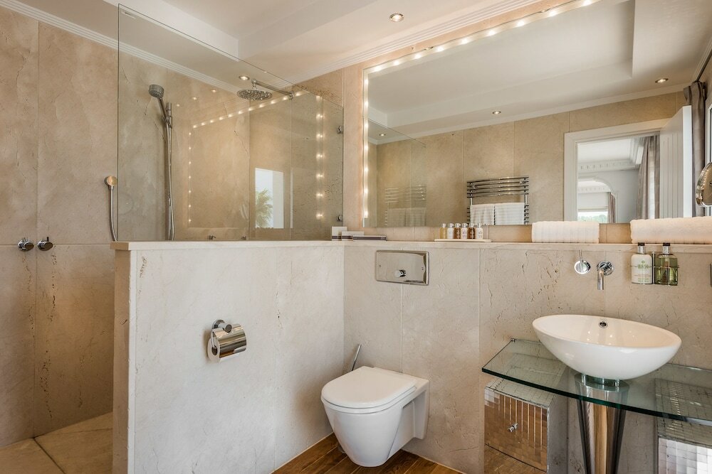 Фото The Residence by Beach House Marbella