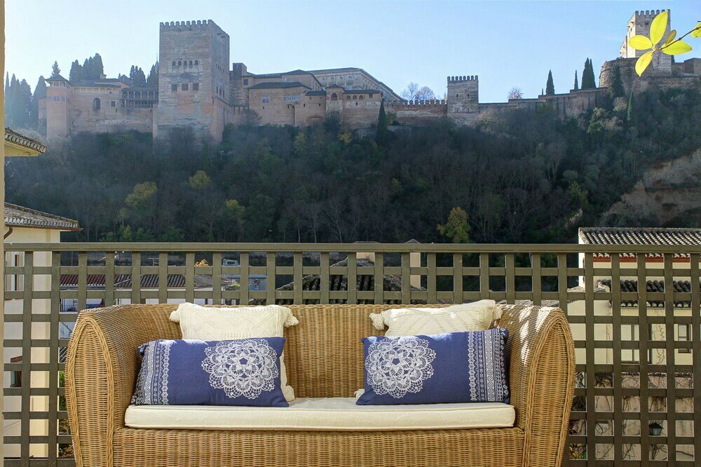 Фото Alhambra Penthouse 2 Private Terraces Parking Free