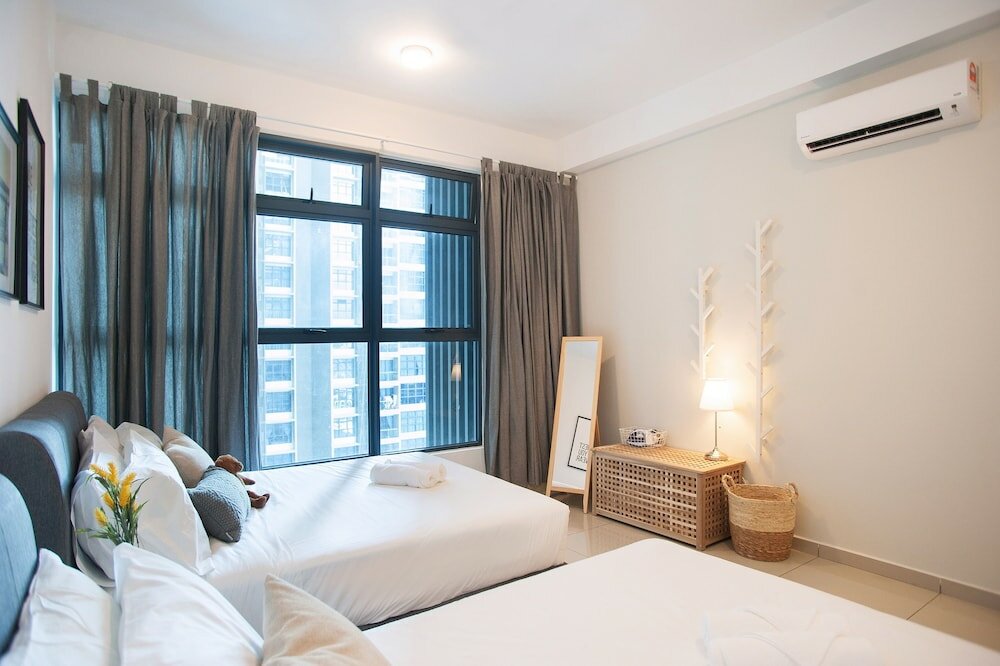 Фото A9 Relax & Enjoy in a Luxury Condo near Jonker St