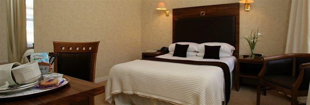 Фото The New County Hotel