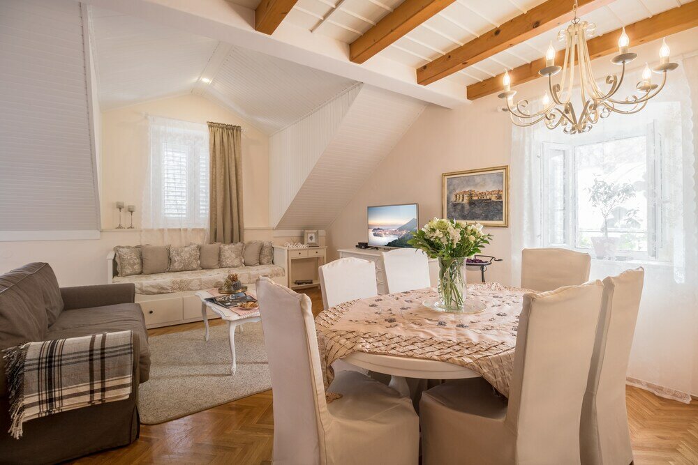 Фото Apartments and rooms Perla