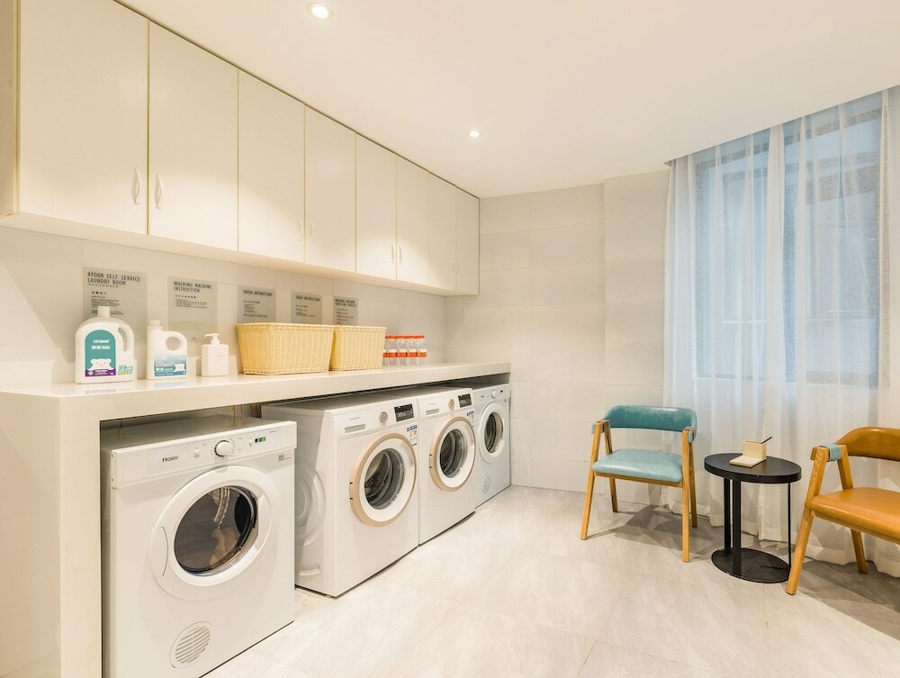 Фото Atour Hotel Nanjing Road Small White Building Tianjin