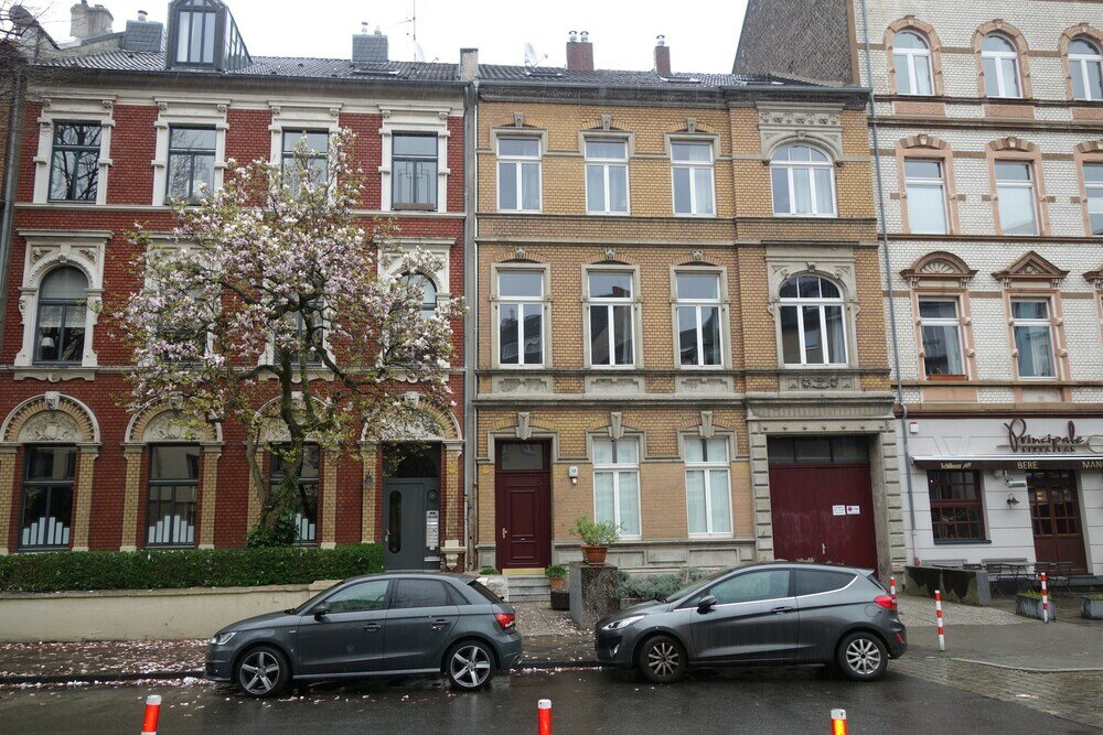 Фото Large City Center Apartment