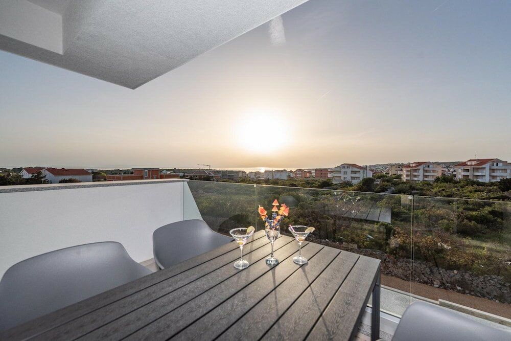 Фото Apartments & Rooms Pool Villas Maris