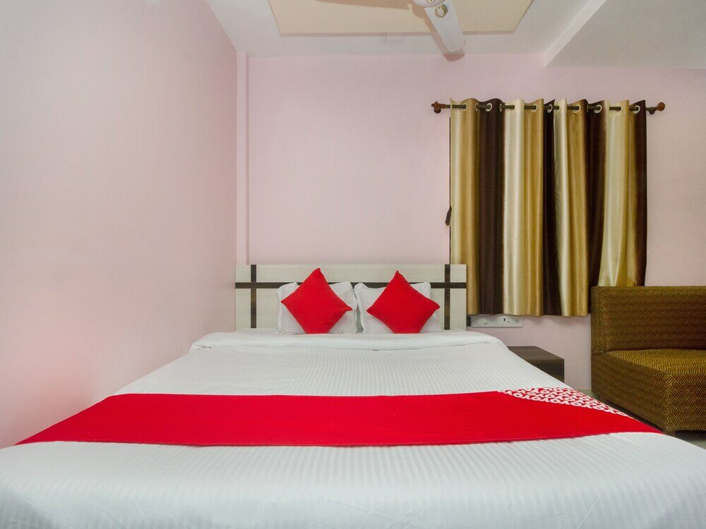 Фото Oyo 22918 Hotel Sadanand Mourya Lodging And Boarding