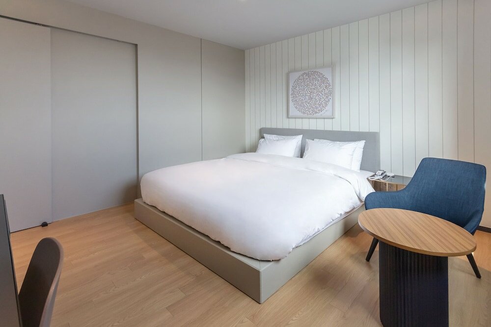Фото Brown Dot Hotel Geoje