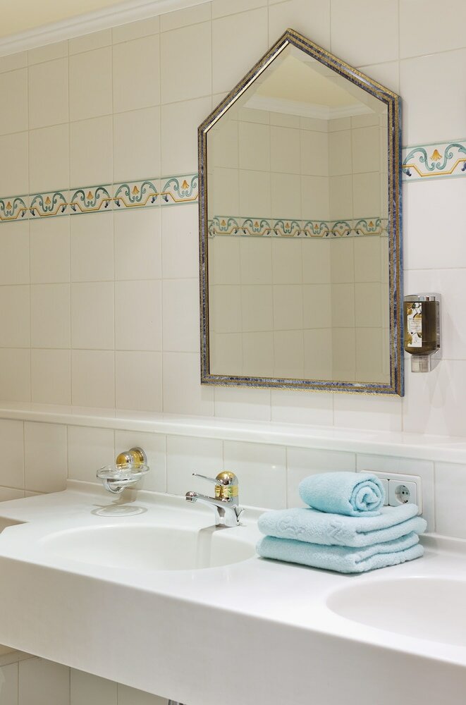 Фото Neuhaus Zillertal Resort