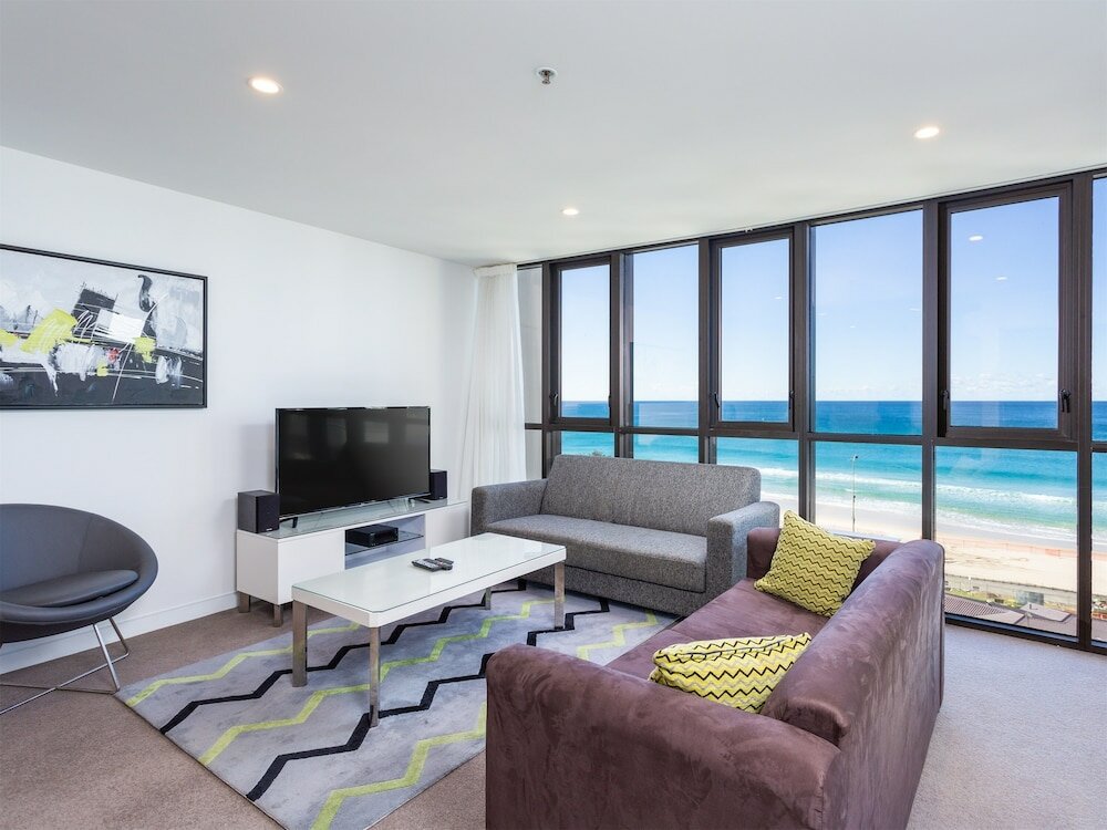 Фото Serain Residences On Surfers Private Apartments