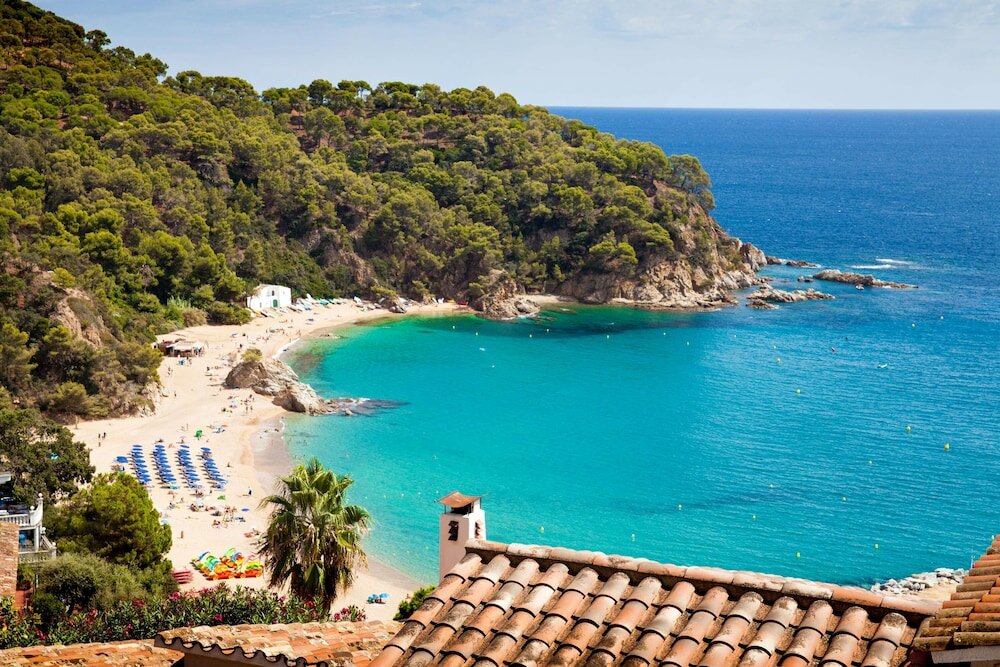 Фото L’Azure Hotel