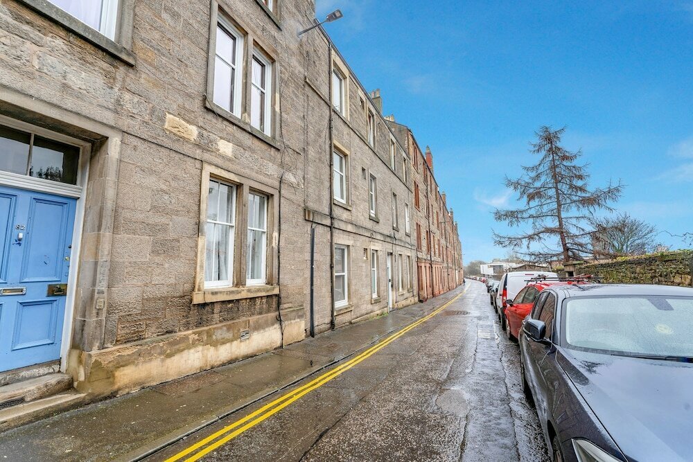 Hotel Bright & Quiet Edinburgh Home with Parking, Edinburgh, photo