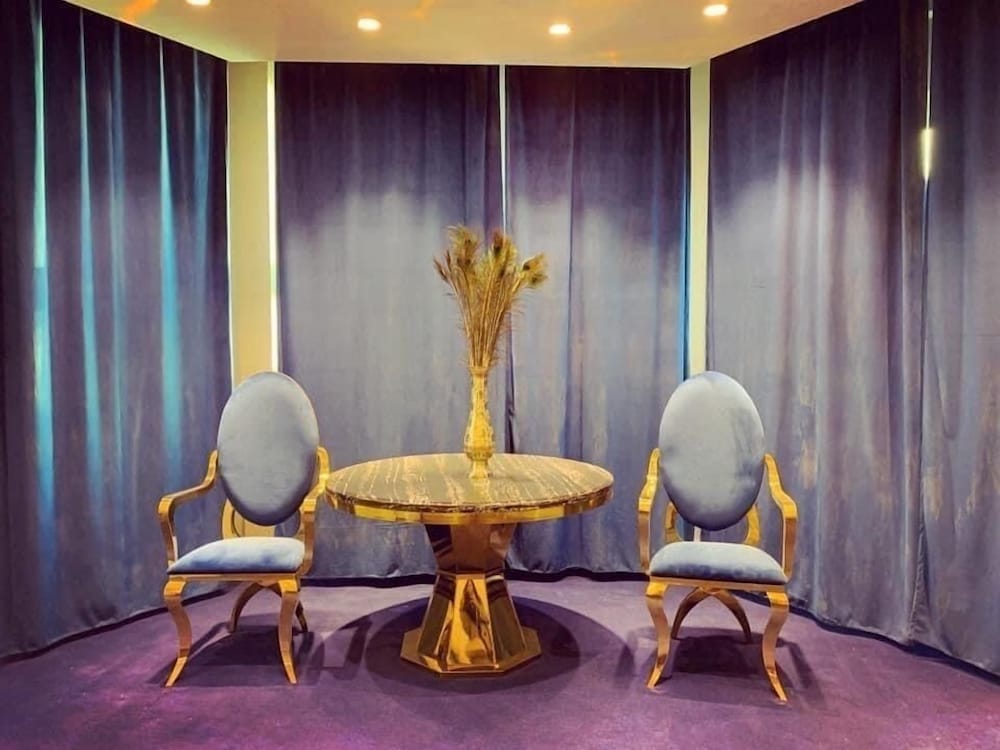 Фото Elegance Hotel