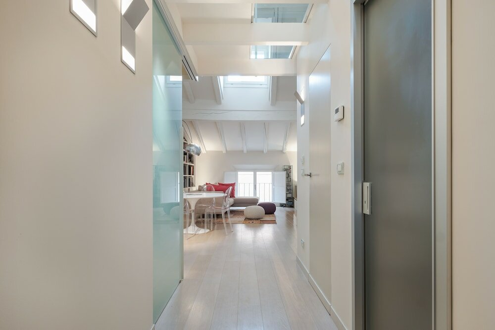 Фото In the Shadow of the Two Towers