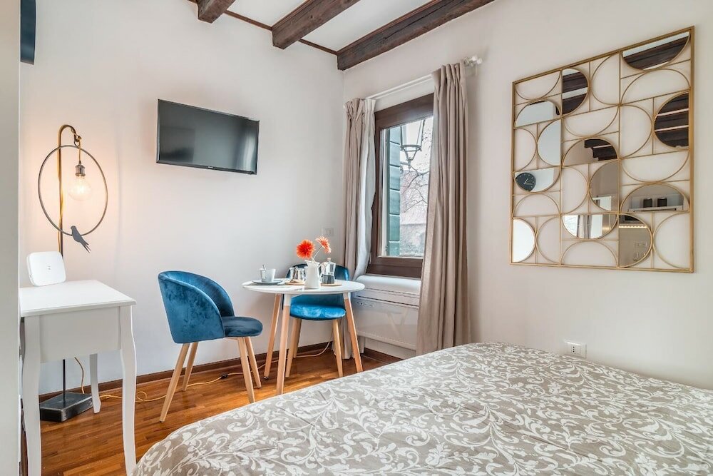 Фото Golden Oasis in Padua City Center