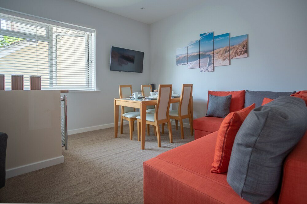 Фото Sea Road Apartments