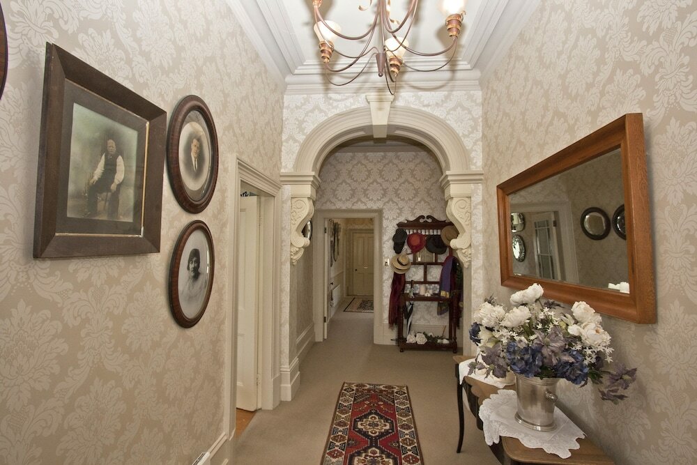 Фото Lilac Rose Boutique Bed and Breakfast