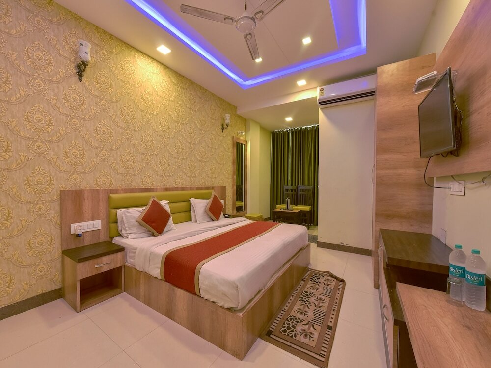 Фото Hotel Golden Leaf