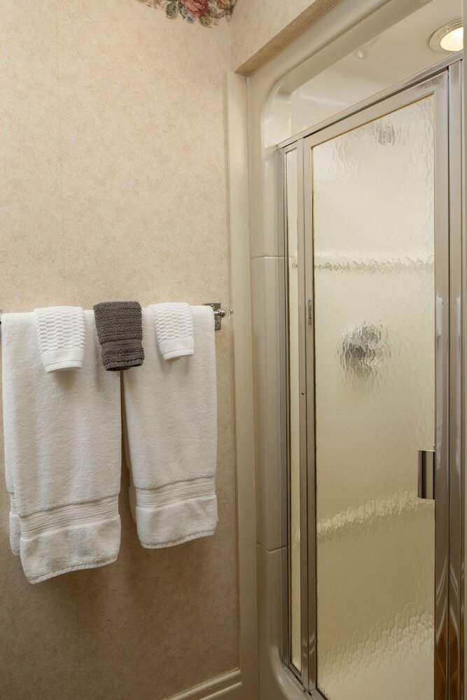 Фото Avery On Prospect Hill Guest House