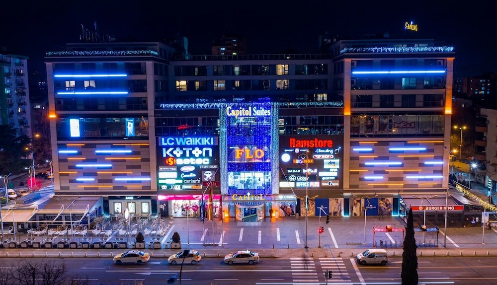 Фото Capitol Suites