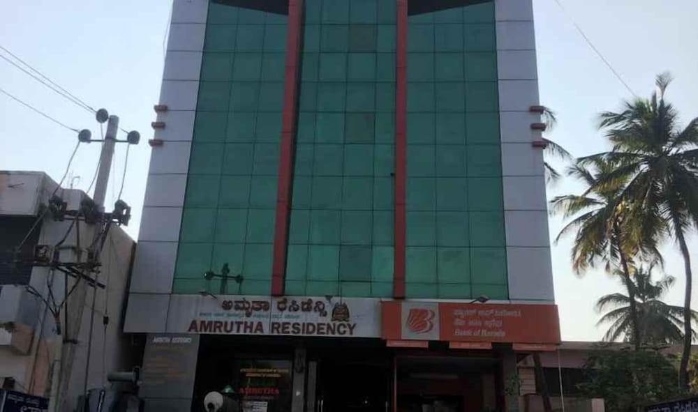 Фото Iroomz Amrutha Residency