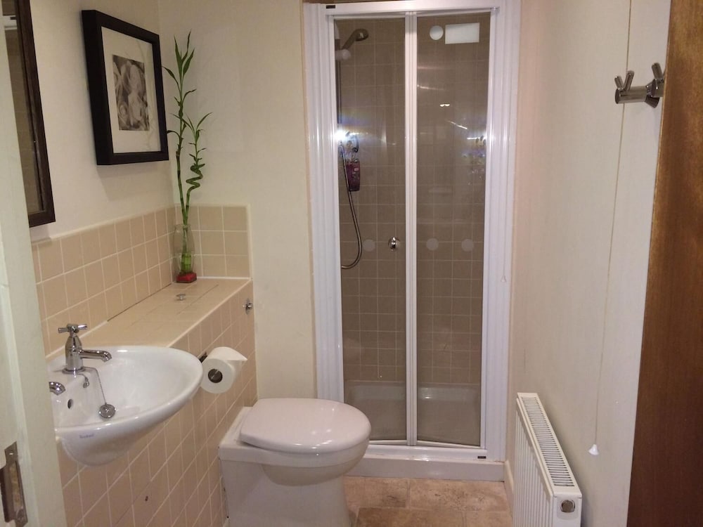 Фото Halfway House