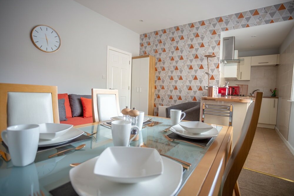 Фото Sea Road Apartments