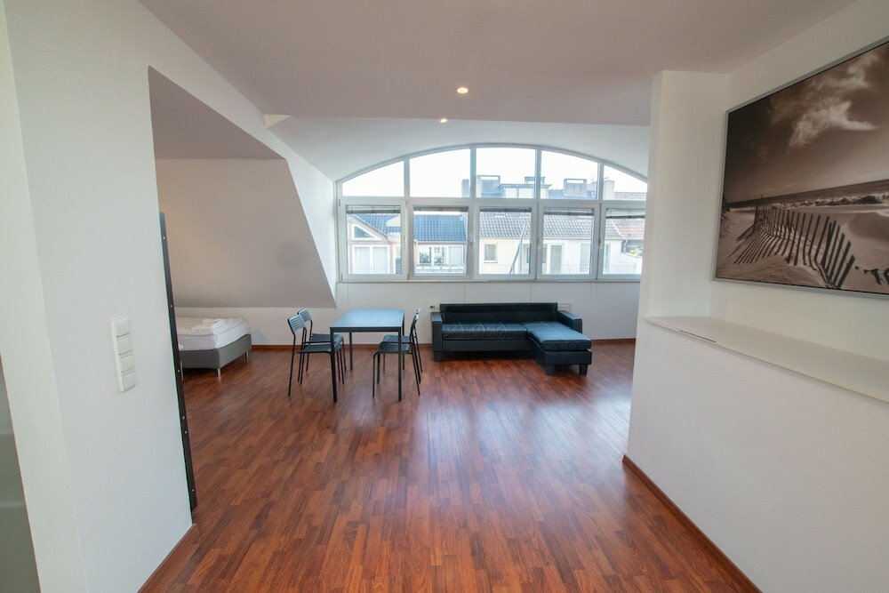 Фото Sunny Penthouse in City Center