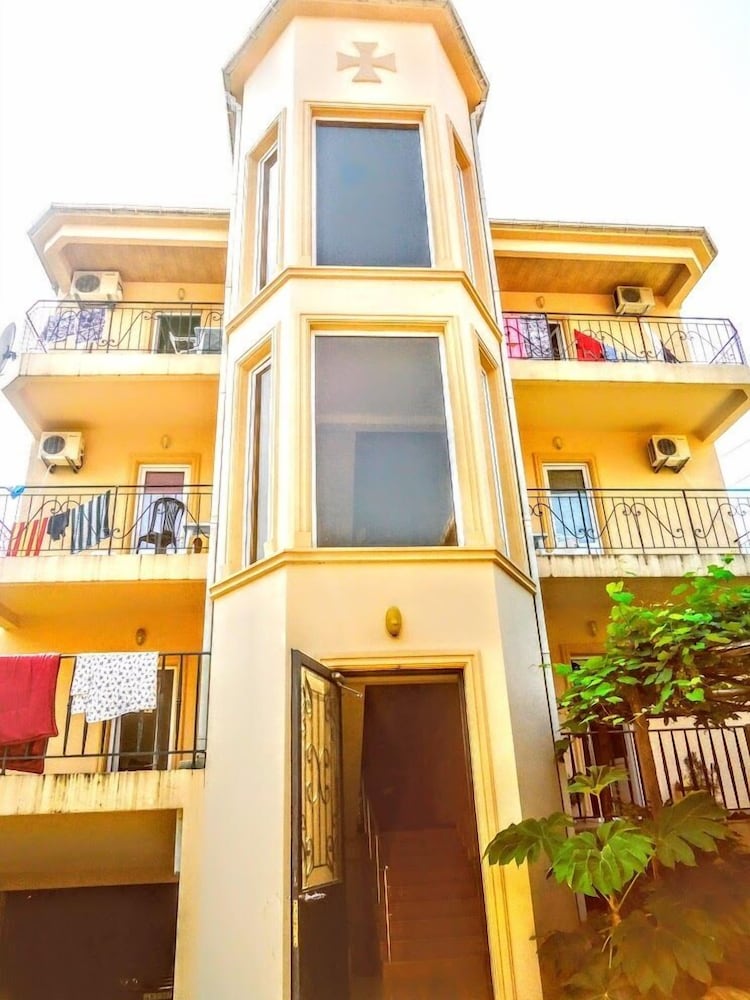 Фото Отель Амиго I