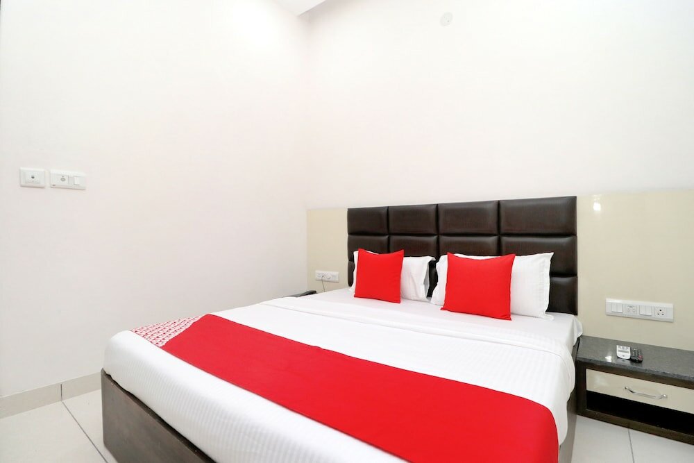 Фото Oyo 39759 Kesari Root