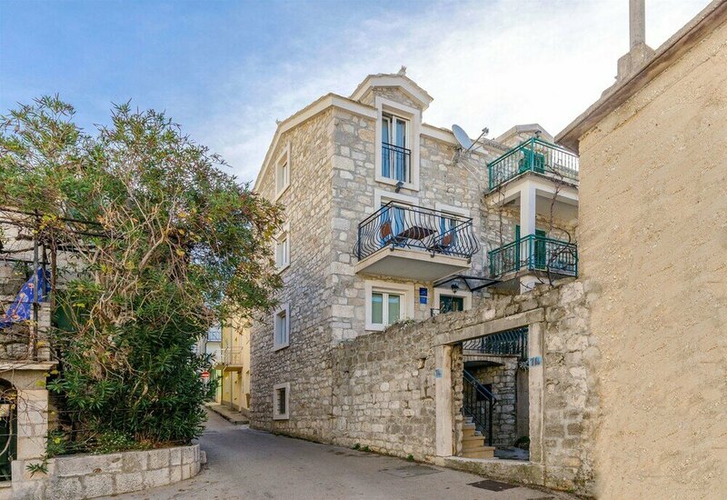 Гостиница Apartment Stari Dvor в Башке Вода