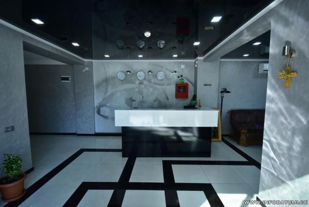 Фото Отель Batumi Inn