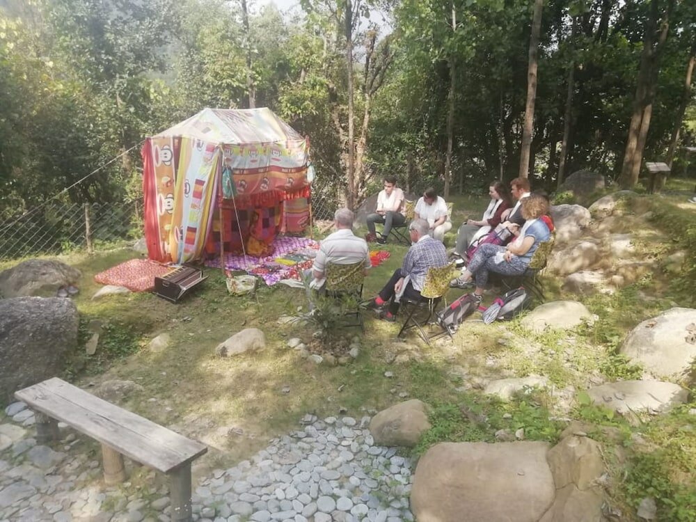 Фото Dev Bhoomi Farms & Cottages