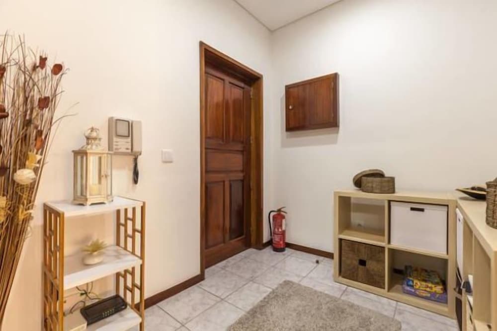 Фото Barnabe Apartment