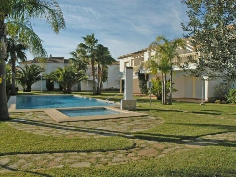Гостиница Bungalow Giralda в Дении
