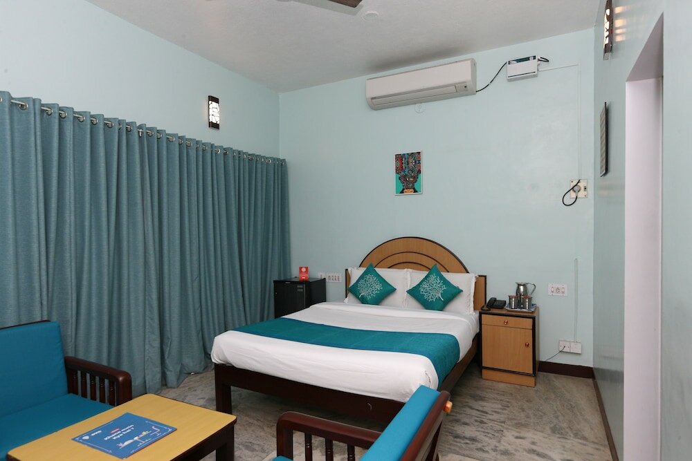 Фото Oyo 7829 Santhi inn