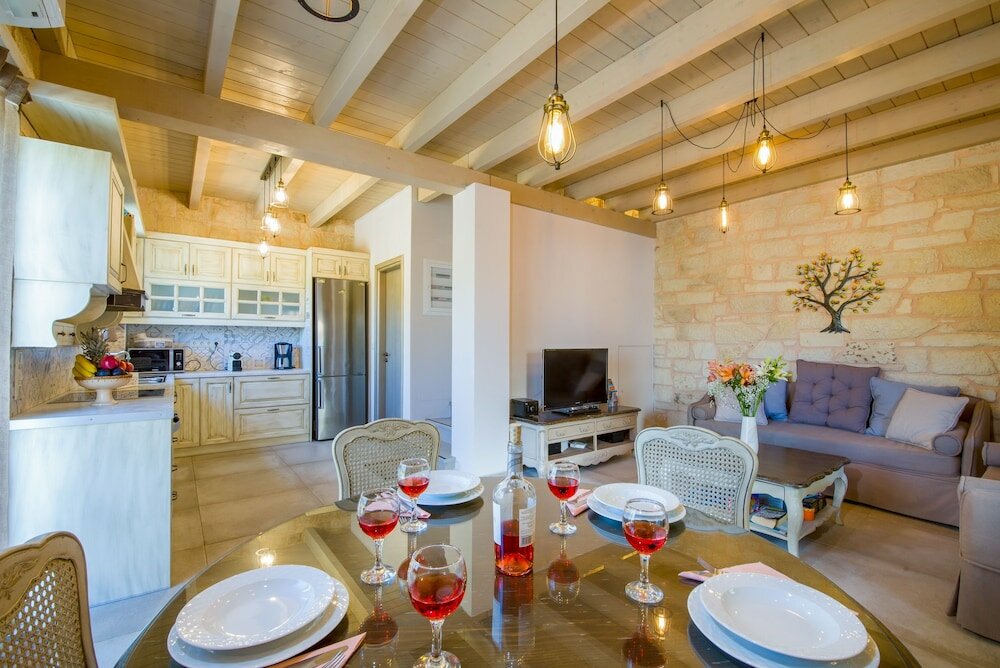 Фото Villa Sirocos, Private eco pool, near the beach