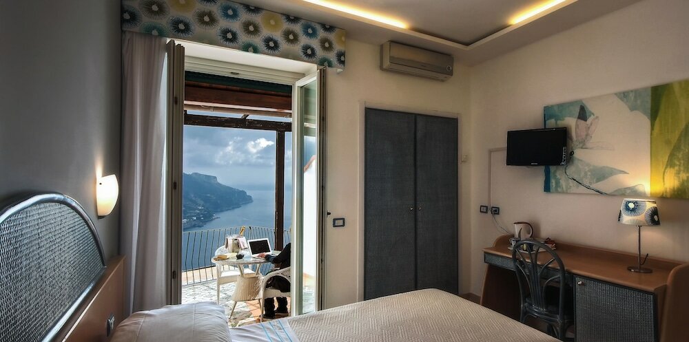 Фото Garden Hotel