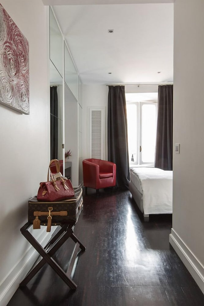 Фото Xenia Guest House