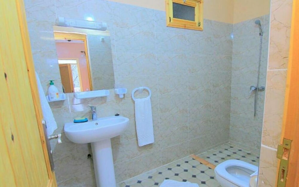 Фото Hotel Armed