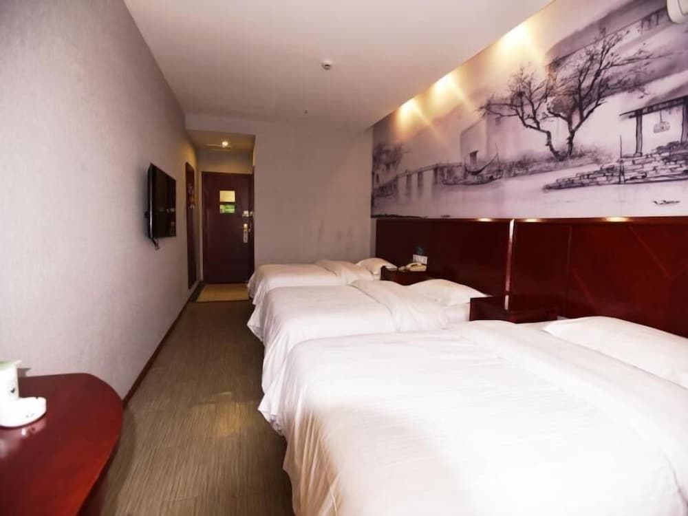 Фото GreenTree Inn SuZhou International Film City South JinShan Road Express Hotel