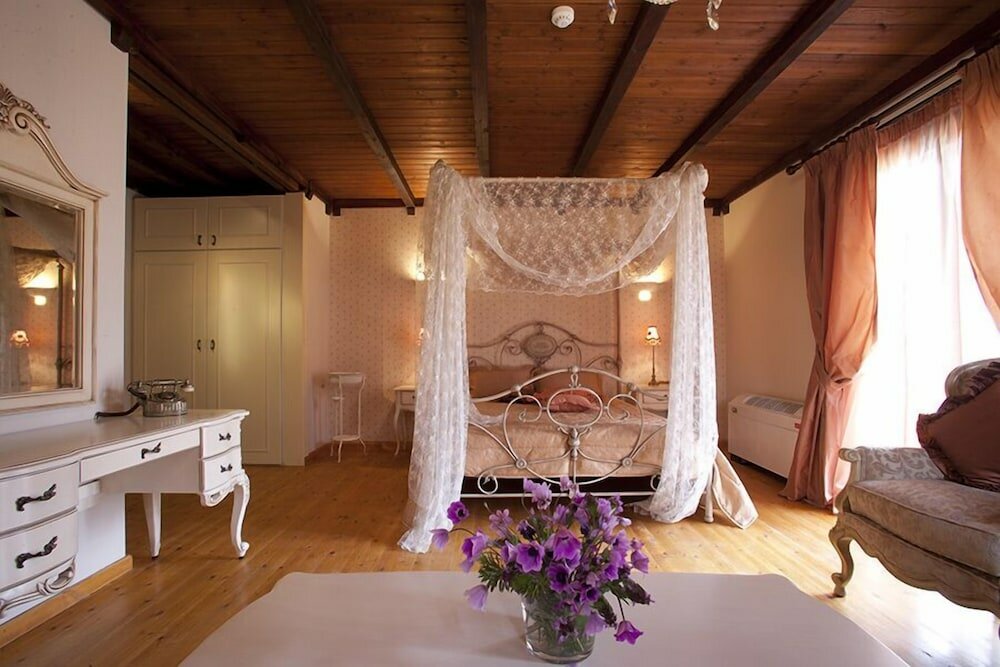 Фото Refanidis Natural Luxury Hotel