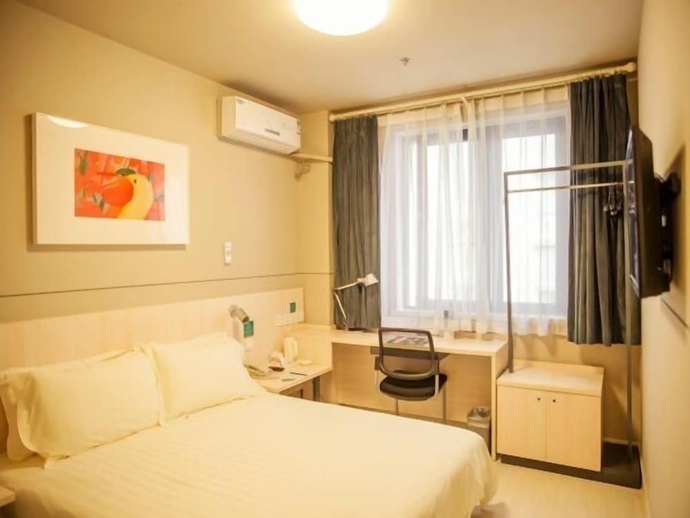 Фото Jinjiang Inn Cangzhou West High speed Train Station Rongsheng Plaza