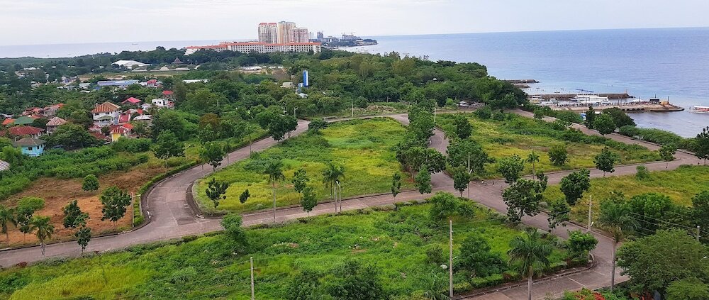 Фото La Mirada Residences