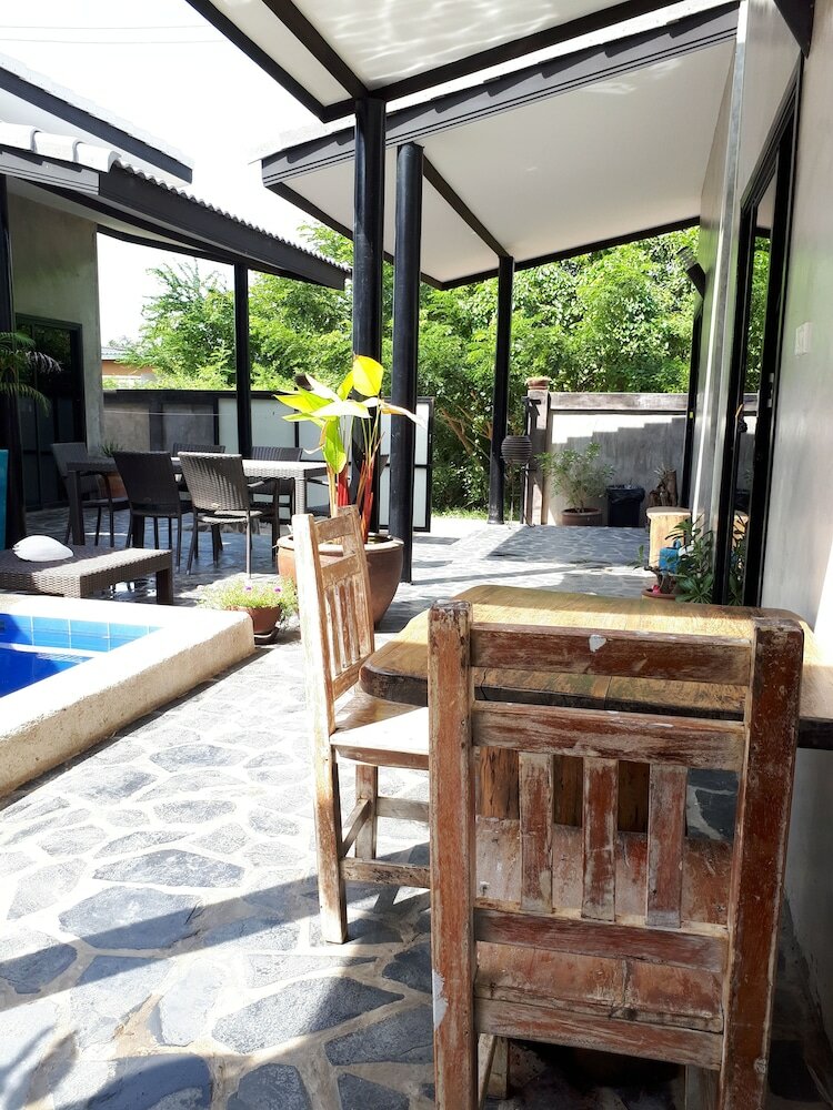 Фото The Beach House Bungalows