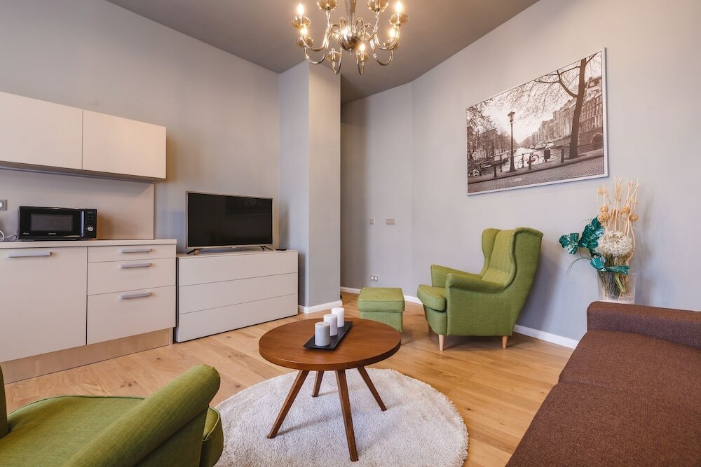 Фото Apartments Bohemia Rhapsody