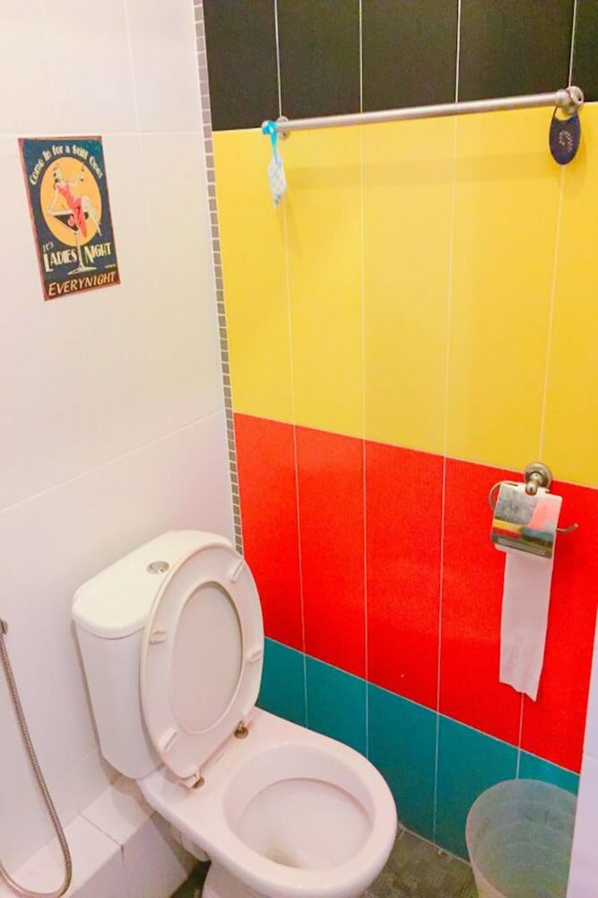 Фото Moustachz Hauze