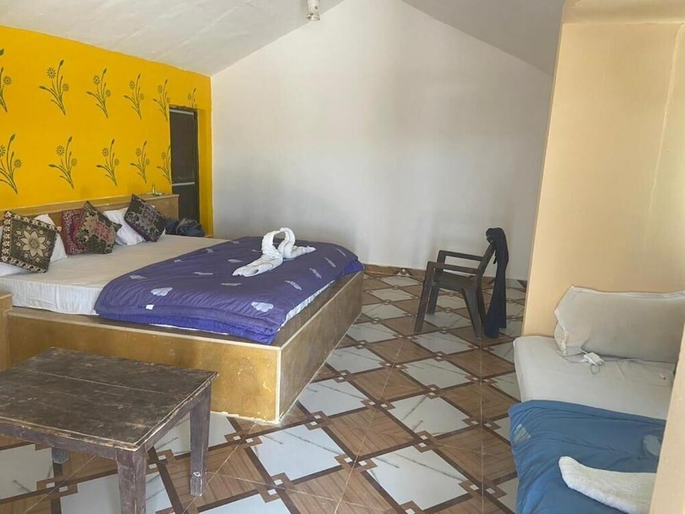 Фото Sunrise Desert Resort